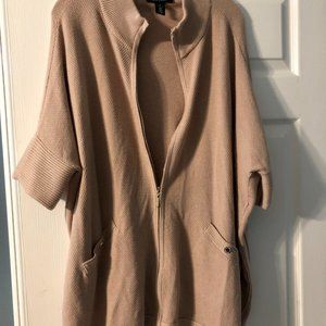 White House Black Market Sweater w/ Pockets!